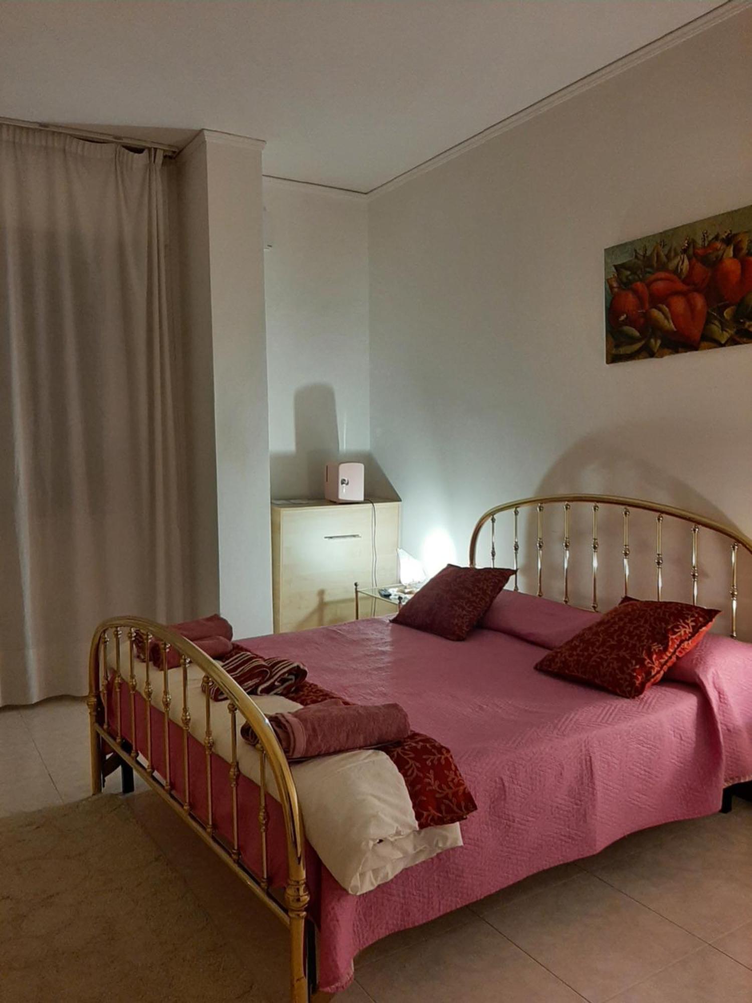 Locazione Turistica Poker D'Assi Hotell Verona Exteriör bild
